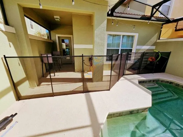 Kissimmee Florida Vacation House pool fence