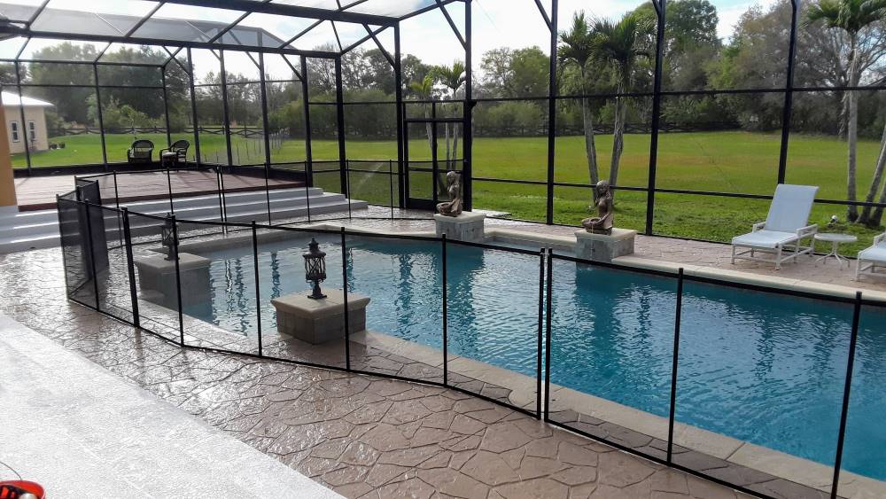 fences for pools in Kissimmee