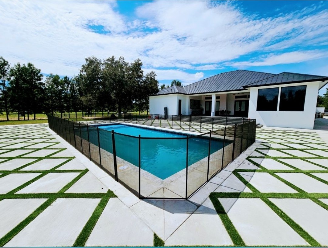 pool-fence-installation-in-lakeland pool fence installation in Lakeland