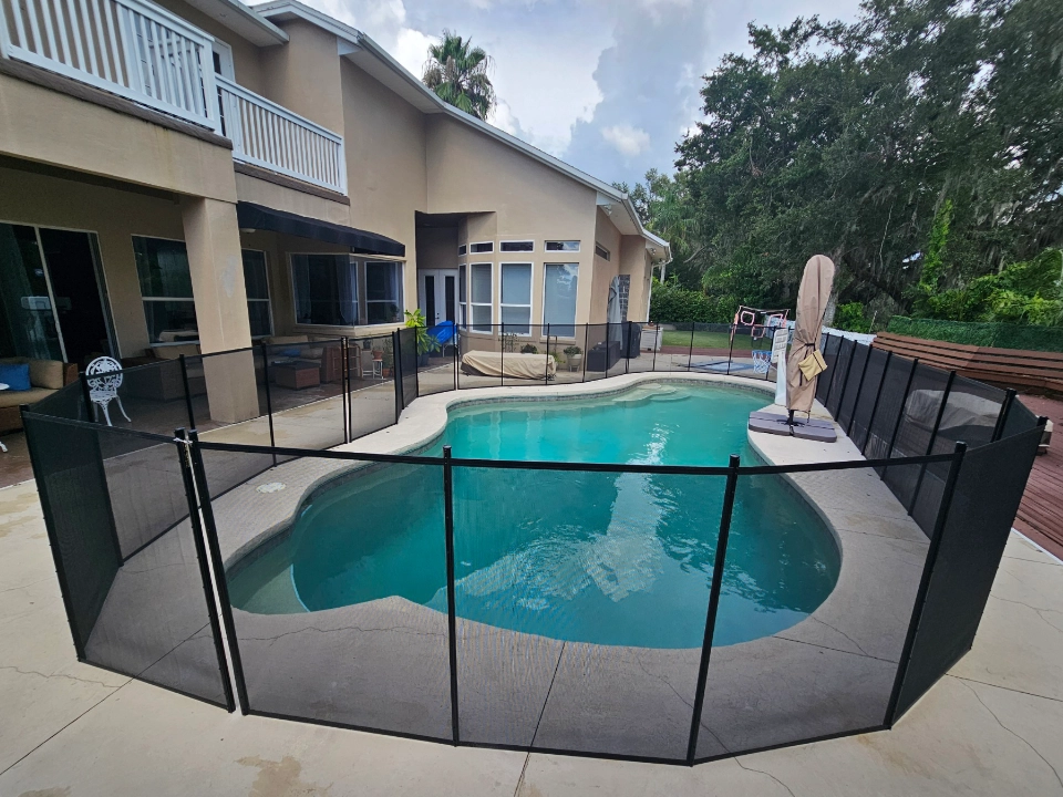 removable pool safety fence installation in Mid Florida